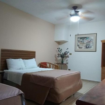 Hotel El Dorado Sabinas Eksteriør billede