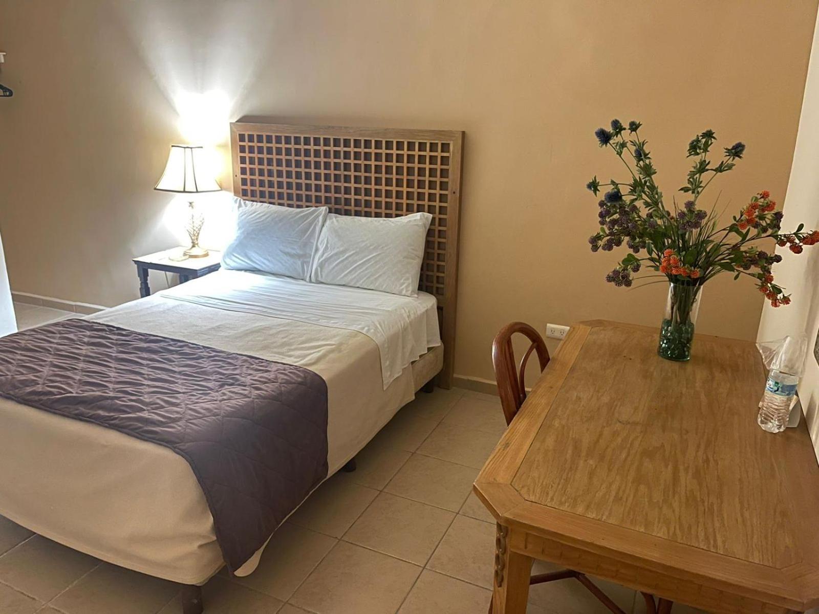 Hotel El Dorado Sabinas Eksteriør billede