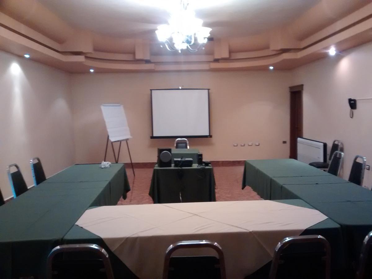 Hotel El Dorado Sabinas Eksteriør billede