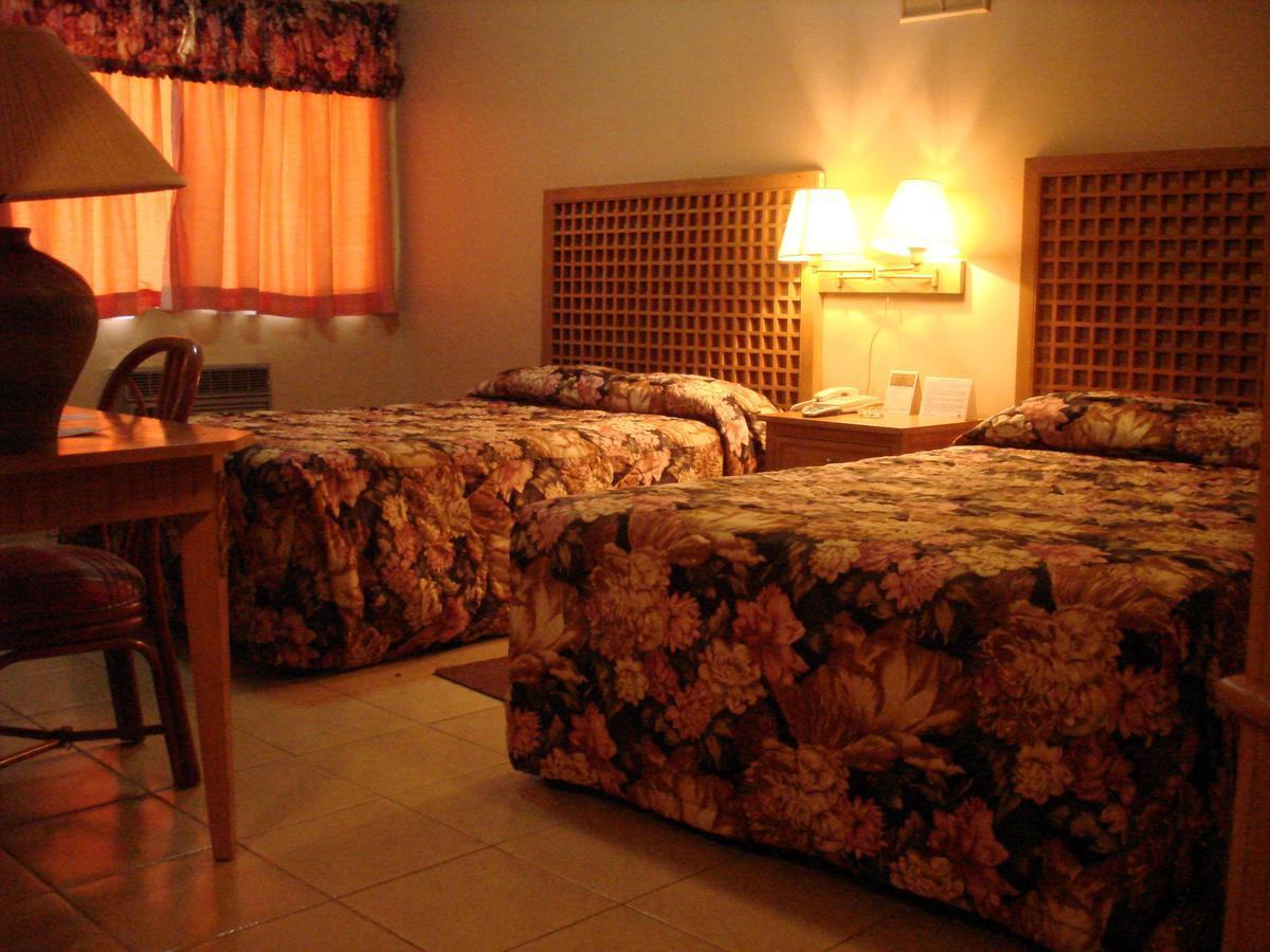 Hotel El Dorado Sabinas Eksteriør billede