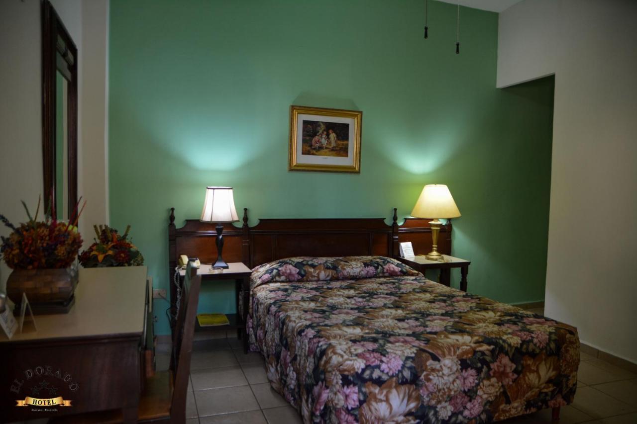 Hotel El Dorado Sabinas Eksteriør billede